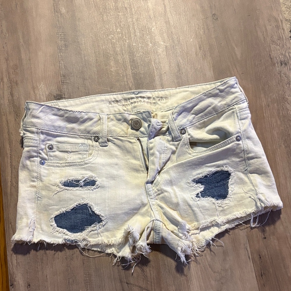American Eagle Outfitters Frayed Jean Shorts - Cream